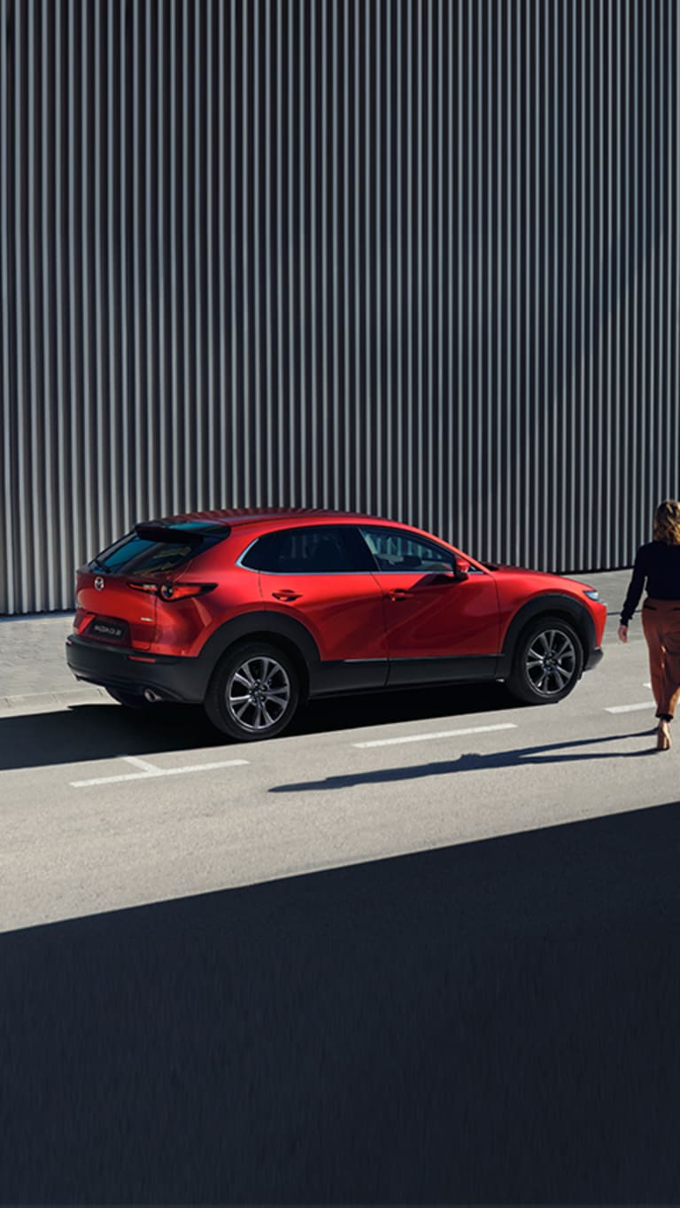 DER MAZDA CX-30 MIT 2,5L-MOTOR UND MAZDA M HYBRID