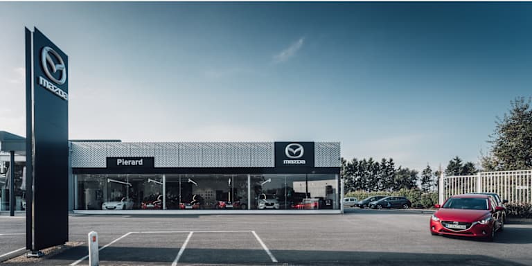Pierard Mazda