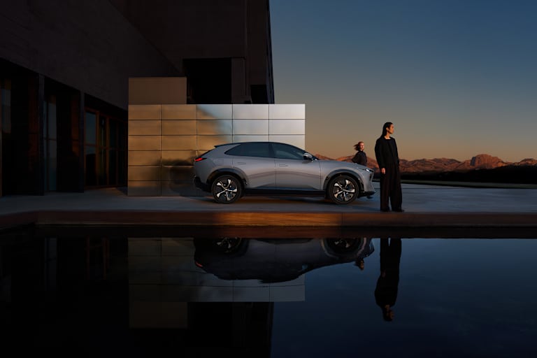 PRENEZ LE VOLANT DU NOUVEAU MAZDA CX-6e 100 % ÉLECTRIQUE !