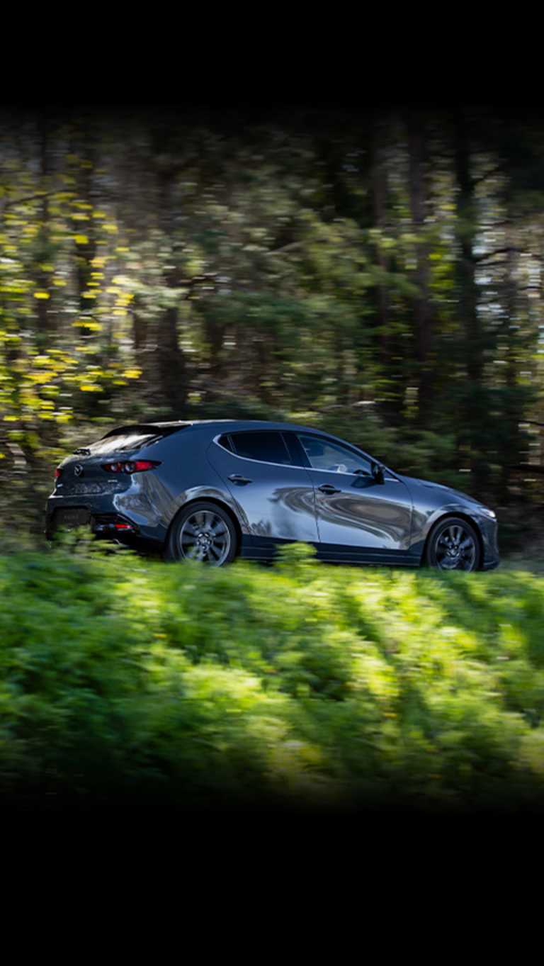 STRATEGIE SPOLEČNOSTI MAZDA S VÍCE ŘEŠENÍMI: CO NÁS NUTÍ K ZAMYŠLENÍ