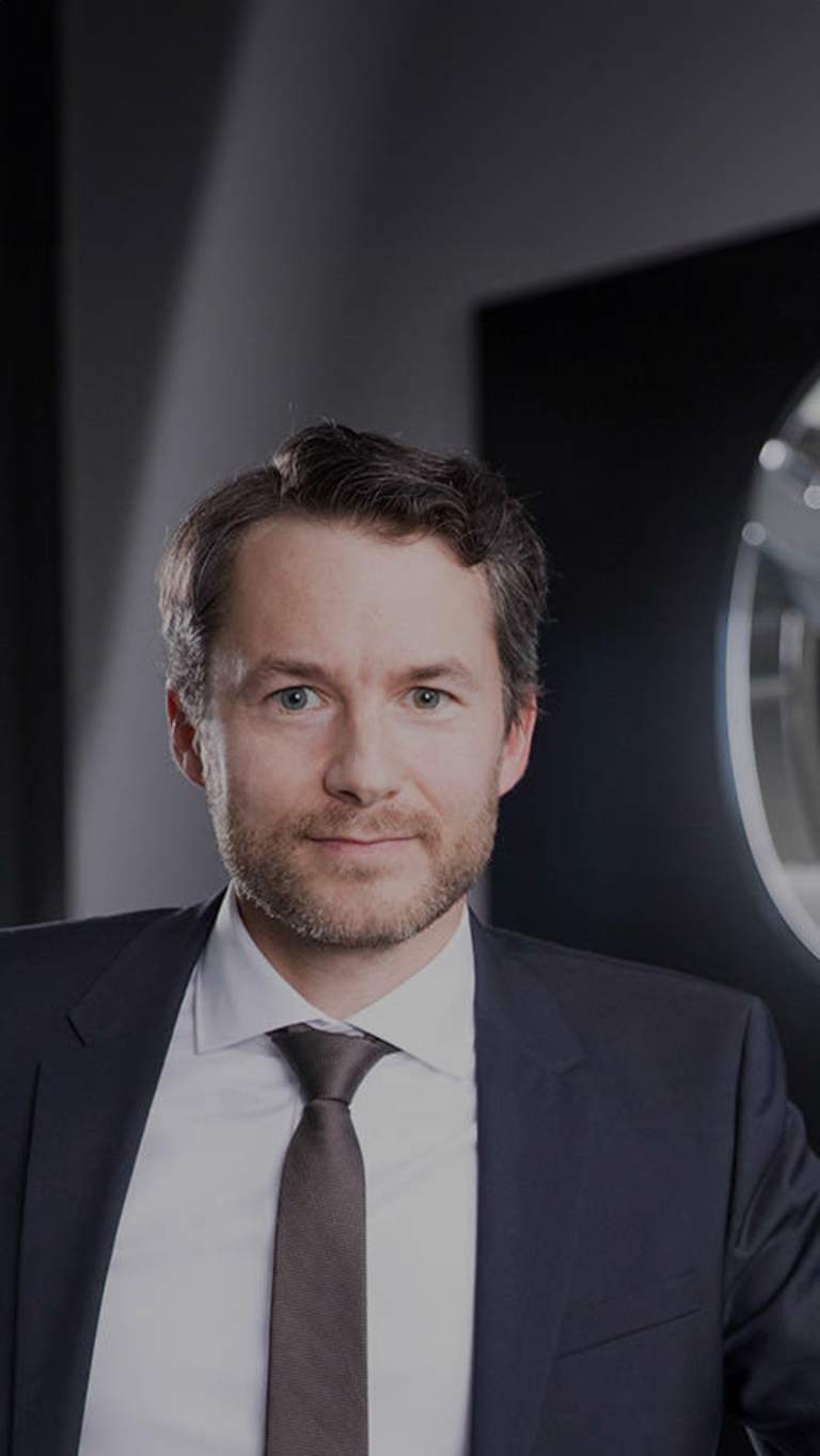 EXPERIENCED PROFESSIONALS