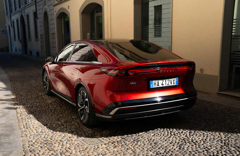L’ARTIGIANALITÀ DIETRO OGNI MAZDA
