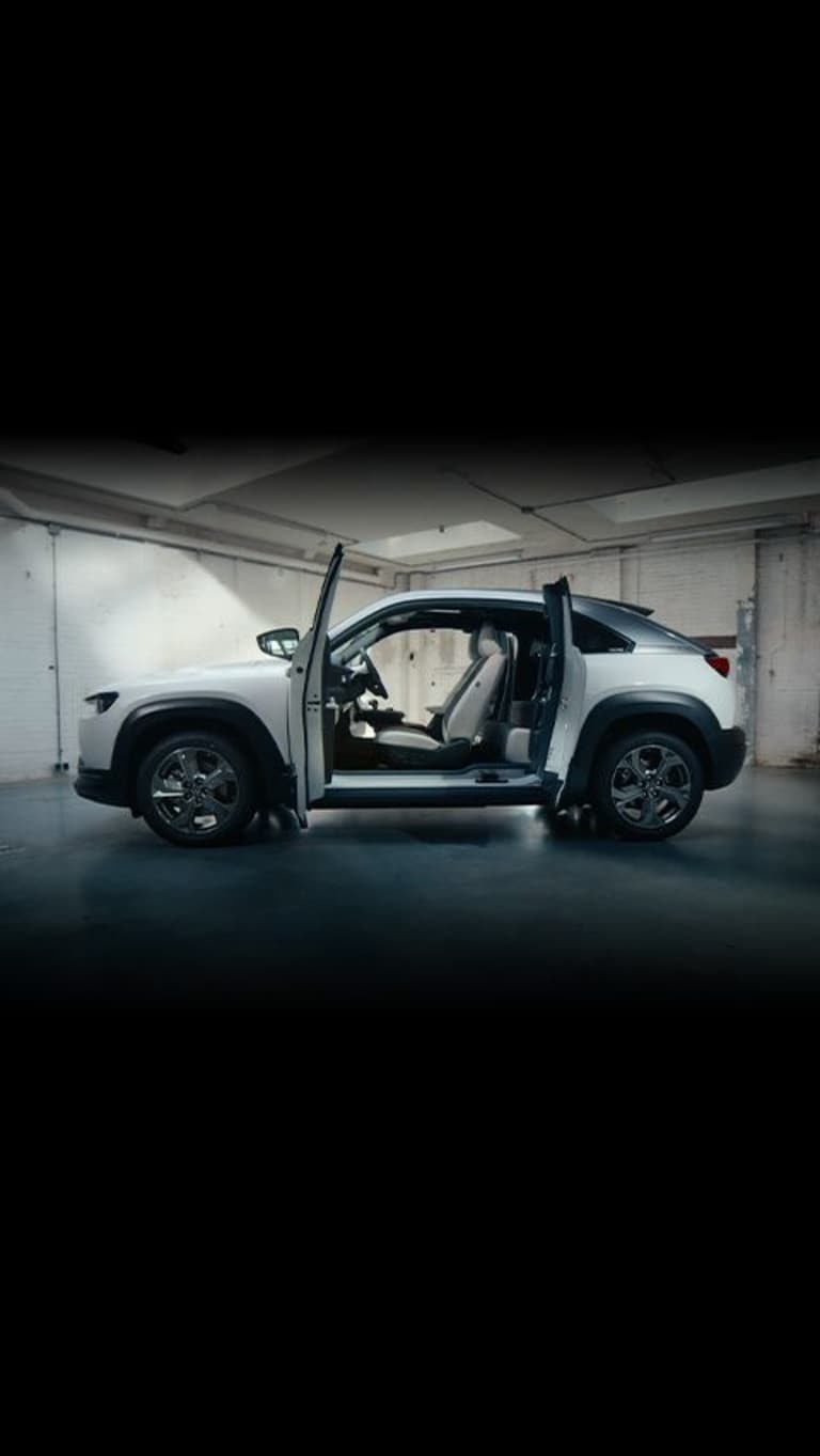 TUA PER DUE GIORNI LA NUOVA MAZDA ELETTRICA.