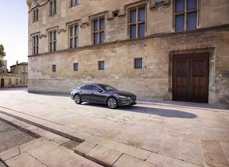 Komfort użytkowania pojazdu, czyli wygodna jazda nową Mazdą