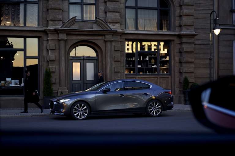 Mazda z napędem hybrydowym? Sprawdź silnik e-Skyactiv X z systemem Mazda M Hybrid