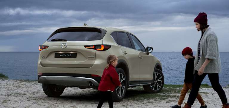 Jaki rodzinny SUV wybrać? Sprawdź Mazdę CX–5 w odsłonie na rok 2022