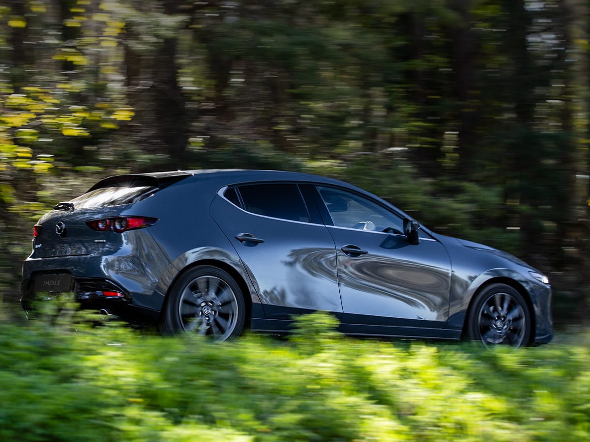 MAZDAS STRATEGI MED FLERE LØSNINGER: DRIVSTOFF TIL ETTERTANKE