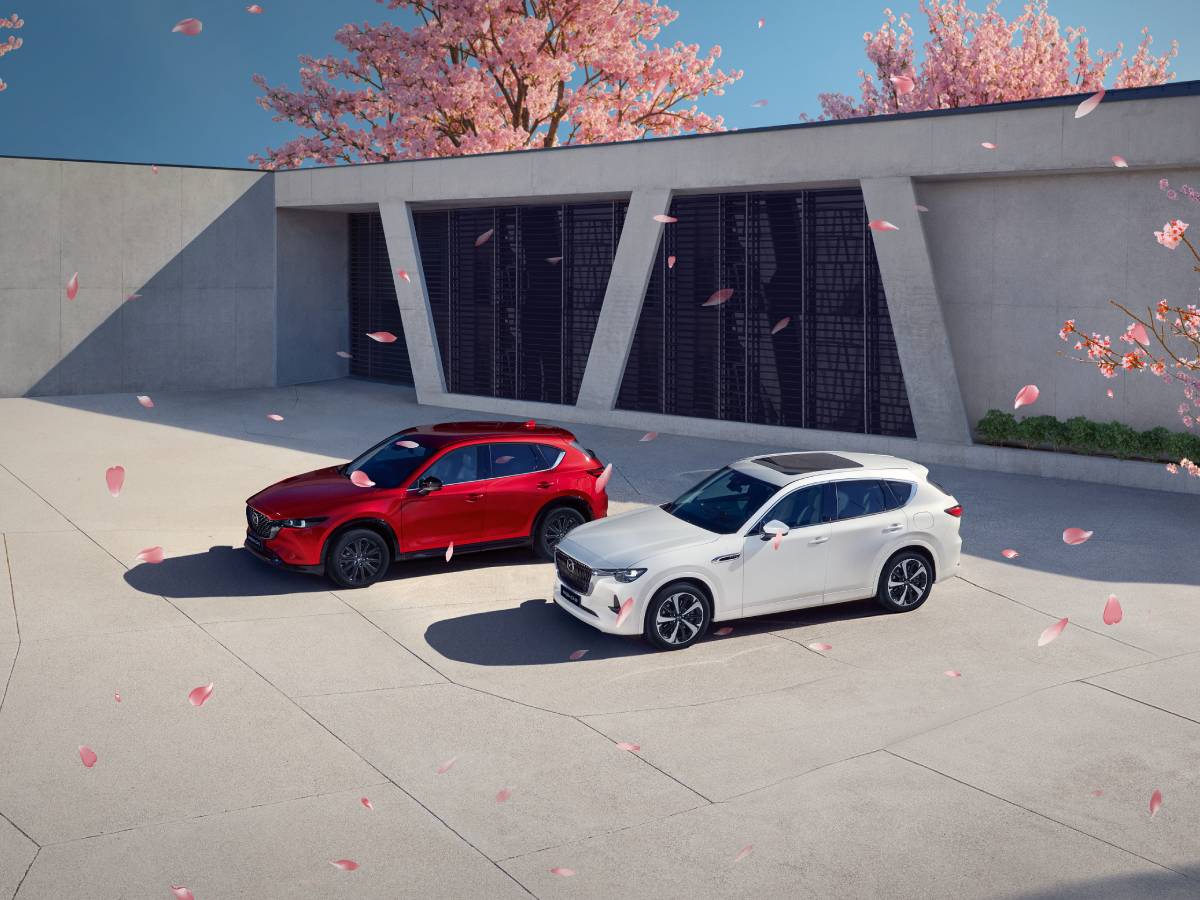 MAZDA SPRING<br />SUV SALES EVENT<br /><h2>0% APR REPRESENTATIVE*<br />£1,000 ADDITIONAL DEPOSIT CONTRIBUTION*<br /> <br /> <br /> <br /> <br /></h2>