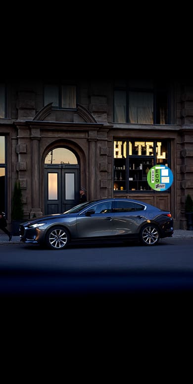 MAZDA3 SEDÁN
