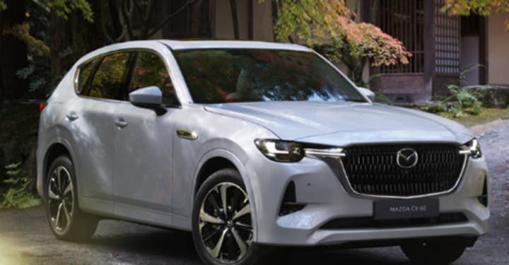 Zbrusu nový plug-in hybrid Mazda CX-60 PHEV