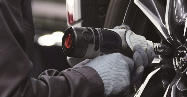 ¿QUÉ MANTENIMIENTO TIENEN LOS COCHES HÍBRIDOS?