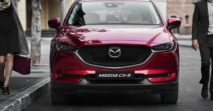 Zalety nadwozia typu SUV: poznaj ofertę Mazdy