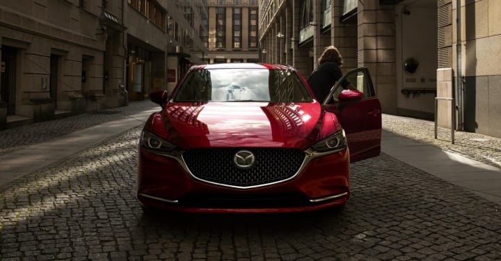 Mazda sedan – poznaj eleganckie modele Mazdy z nadwoziem sedan