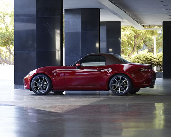Mazda MX-5: poznaj wersje wyposażenia kabrioletu od Mazdy