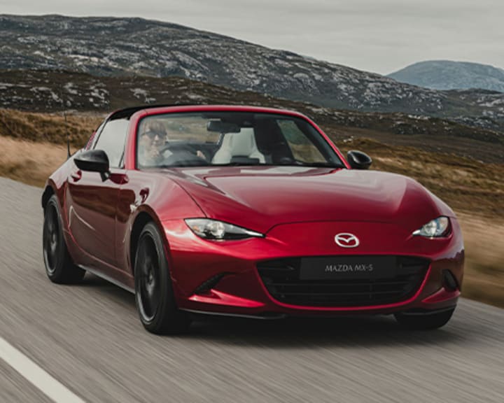 MAZDA MX-5 RF: CARACTER PRACTIC ȘI PERFORMANȚĂ