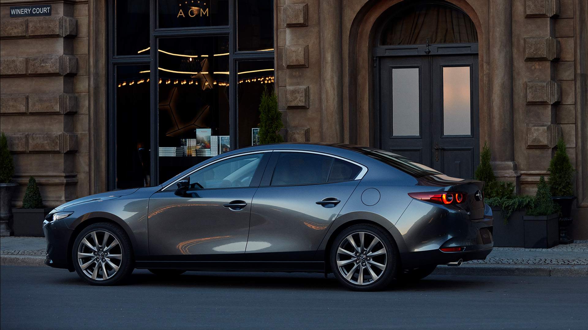 mazda3-expiry-replaceent-asset-media-promo-1920x1080.jpg