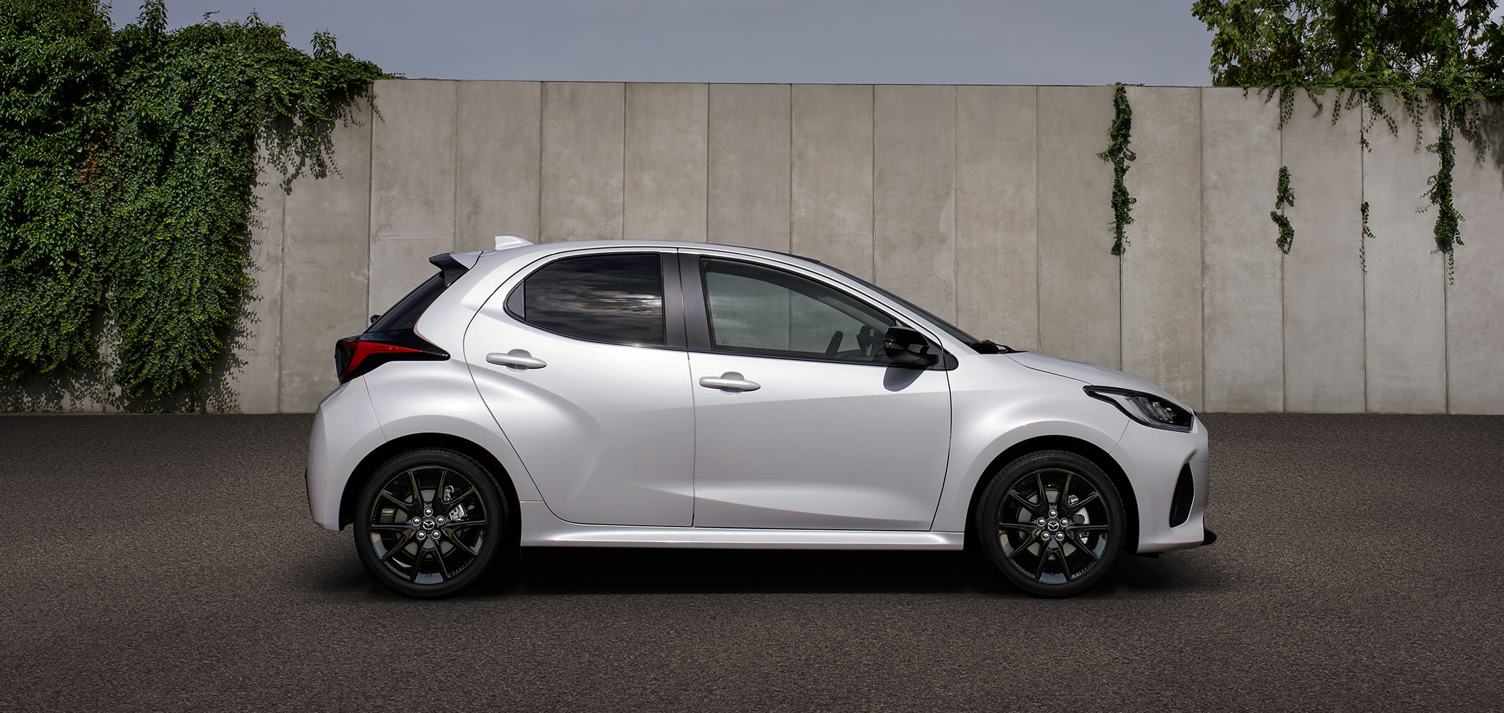 Mazda2 Hybrid City Car Compact I Fuel economy