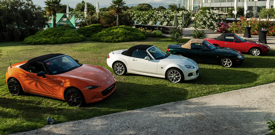 [即発送]Mazda MX-5 35周年記念モデルカー 35 Years of the Mazda MX-5