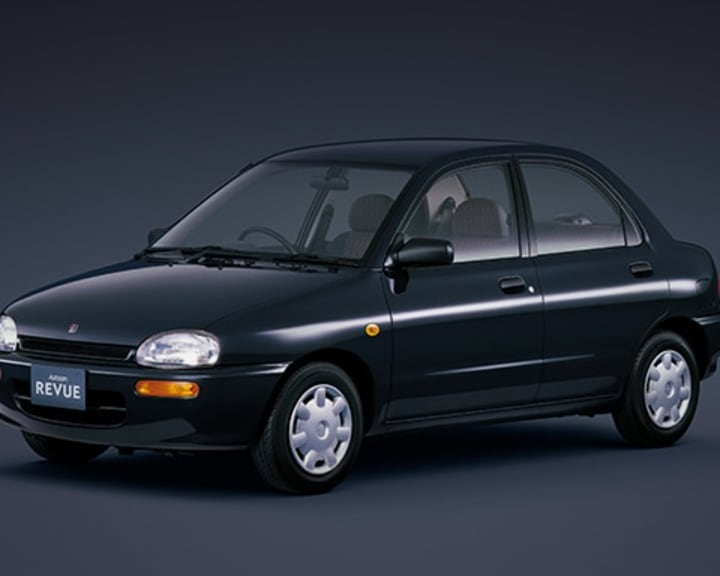 MAZDA 121